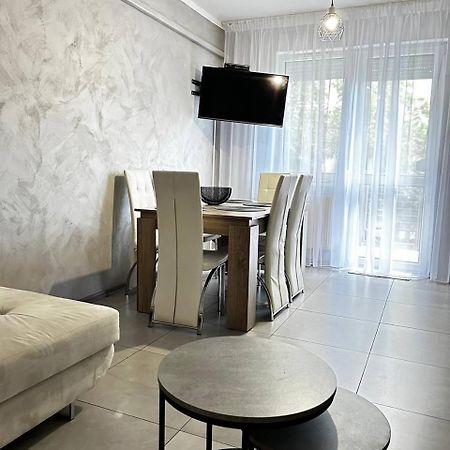 Sunhouse Apartman Гайдусобосло Екстер'єр фото